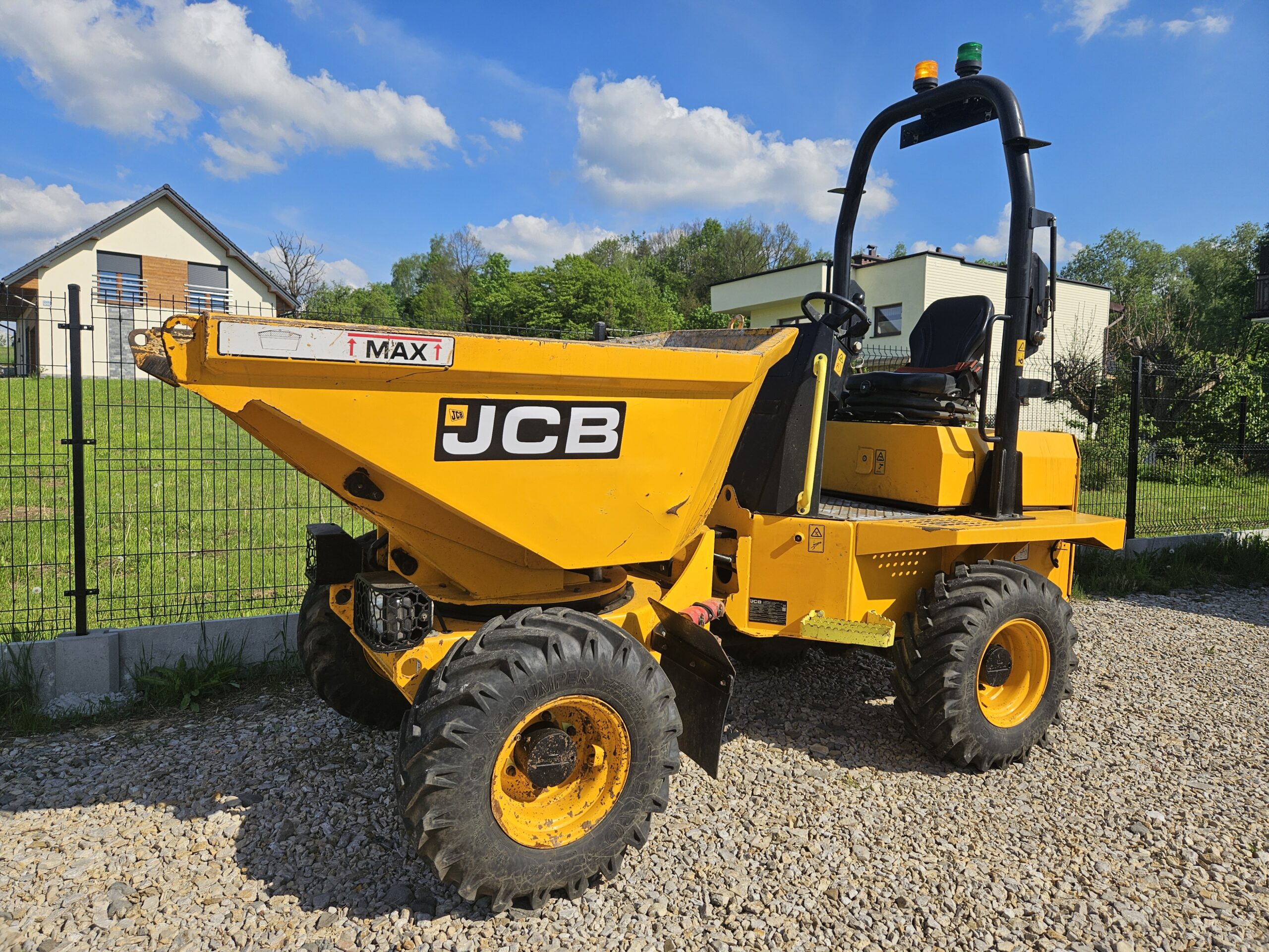 94 000 PLN – JCB 3TST, 3t, Perkins