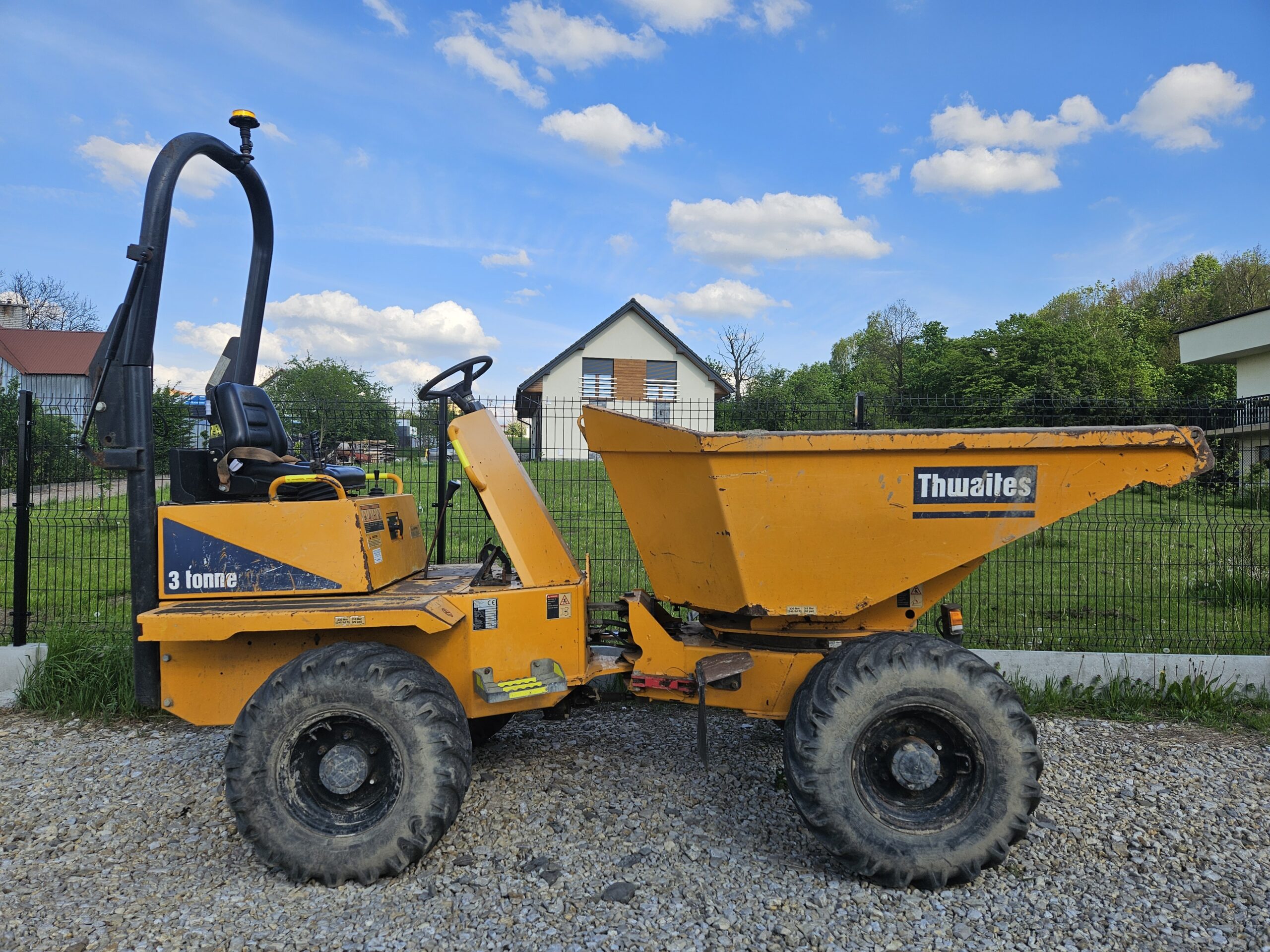56 000 PLN – Thwaites 3t 2017r